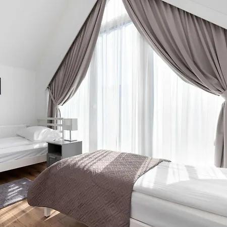 Nowoczesny Dom Z Ogrodem Idealny Dla Rodziny By Renters *