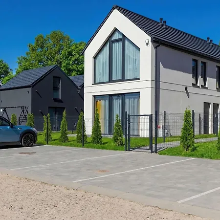 Nowoczesny Dom Z Ogrodem Idealny Dla Rodziny By Renters * Jastrzębia Góra